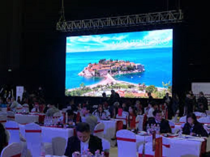 Pixel Led, manufacturers and supplier of led tickers, an excellent way to display ongoing values of different stocks.