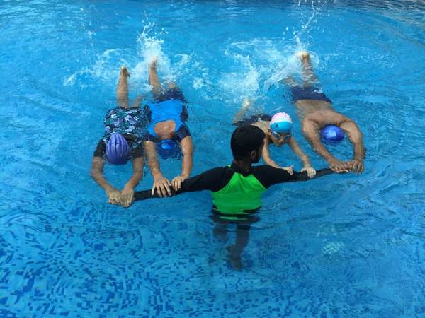 https://productimages.withfloats.com/tile/5e4cdd76f3fa5d000110271b.jpg