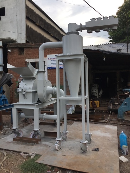 MAIZE PULVERIZER MACHINE 