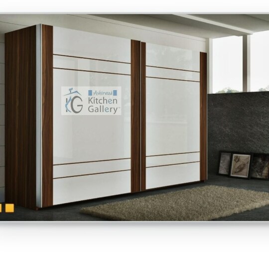 Classy, Sturdy, Adjustable and Space Making Wardrobes. Our easy to install these fuss free wardrobes are available in shades and surfaces that compliment the overall decor of your bedroom.ARANCIA 