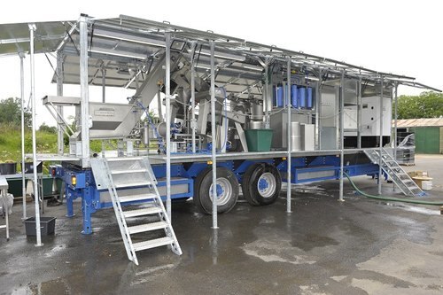 Output	100-200 kg/hrVoltage	220-280VMachine Power	0-40 kwMaterial	Stainless SteelPower Source	ElectricFruit Processing Plant