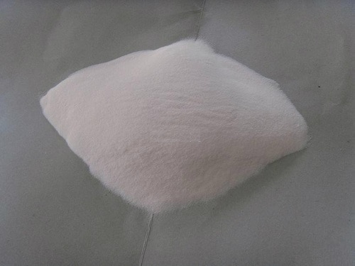 Hydroxylammonium sulfate is used in the production of anti-skinning agents, pharmaceuticals, rubber, textiles, plastics and detergents. It is a radical scavenger that terminates radical polymerization reactions and serves as an antioxidant in natural rubber.