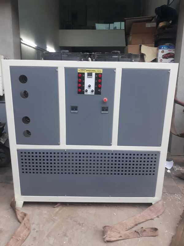 Air cooled chillers absorb heat from process water, and the heat is then transferred to the air around the chiller unit. This type of chiller system is generally used in applications where the additional heat it discharges is not a factor. In fact, it's often practical to use the excess heat to warm a plant during the winter, thus providing additional cost savings.