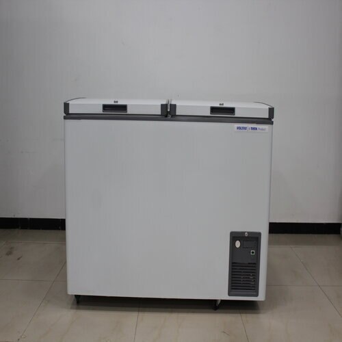PRODUCT DIEMENSION(WXDXH)IN MM 1180X665X830 GROSS VOLUME (IN LTR) 320 NO OF DOORS 1 REFRIGERANT TYPE R-134a BASKET 1 TEMPERATURE RANGE ˂ -18 ̊C PUF THICKNESS 60mm