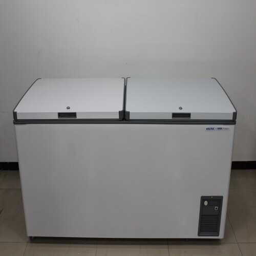 PRODUCT DIEMENSION(WXDXH)IN MM 1680X665X830GROSS VOLUME (IN LTR) 500NO OF DOORS 2REFRIGERANT TYPE R-134aBASKET 2TEMPERATURE RANGE 0 ̊C TO 7 ̊ CPUF THICKNESS 60MM