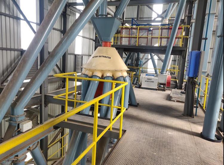 Exclusive product of SHIVAM CONTROL SYSTEMSComes bundled with a control panel Available from 2 to 10 way models5 Maintenance doors Dusting Pipe and brush mechanismSturdy and rigid build qualityAvailable in SS and MS