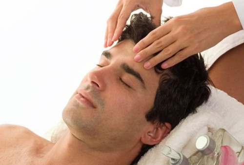 Like your skin, your hair goes through phases. Weather conditions, hair products, hormones, and your overall health can have a significant impact on its texture, appearance and growth.
If your hair is going through a rough patch or not growing as fast as you'd like it to, don't despair, the answer could, quite literally, be at your fingertips. Both regular body massage and scalp massage may contribute to healthy, glowing, faster-growing hair.