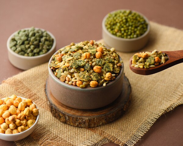 Diet Navratan Mix is full pack of nutrients that are beneficial for your health. This is an ideal snack package for all those who want to remain fit with super delicious flavors. It has a tangy taste with both sweet and salty flavors. It contains grains, peanuts, spices and other relevant ingredients that are completely vegetarian. Although it is a perfect tea time snack but can be munched on at any time of the day.
