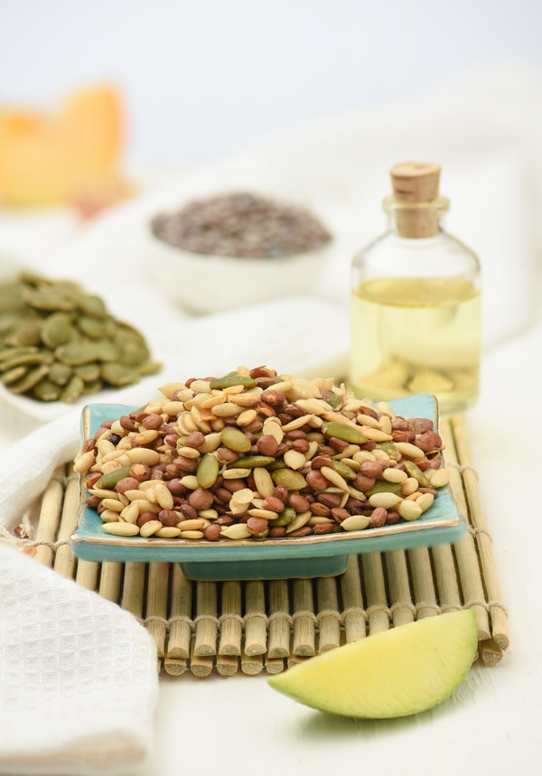 HF Roasted Royal Seed Mix is a healthy blend of nutrition-packed ingredients. It belongs to Diet Farsan food category. It is a healthy salty snack and is an ideal food during fast. The ingredients present within the food mix are masoor dal, dried mango powder, watermelon seed, pumpkin seed, chat masala and edible oil. Enjoy a power-packed food comprising 11.9 gm protein, 12.4 gm fat and 34.4 gm carbohydrate. You can order 200 gm HF Roasted Royal Seed Mix from Foodspot.  Benefits: Roasted seeds are sources of fibres which maintain digestion system of the bodyRich sources of healthy mono-unsaturated and poly-unsaturated fatsContain essential minerals, vitamins and antioxidants; they have anti-cancer propertiesSeeds help to maintain blood sugar, cholesterol and blood pressure level