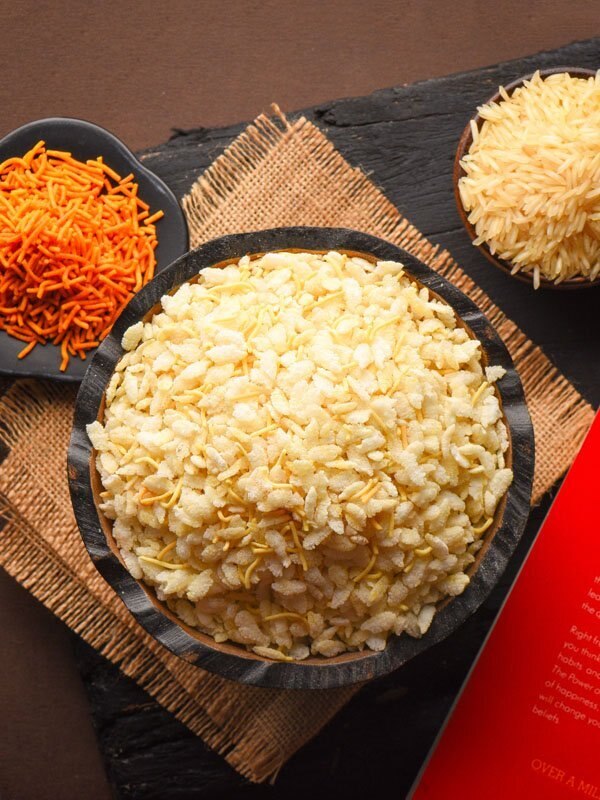 Diet White Chiwda is an oil free roasted chiwda namkeen. It tastes very crispy and crunchy sound which makes people feel to eat more and more. It is perfect for evening snack craving with no calories. Also eating diet namkeen will help you lose weight.