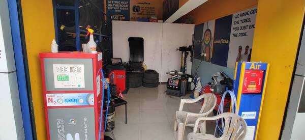 KEEP YOUR TYRES COOL AND HEALTHY BY GETTING NITROGEN AIR FILLED INTO YOUR TYRES AT OUR STORE AND ENSURE THAT YOUR TYRES NEVER HAVE TO RUN IN AN UNDER-INFLATED OR OVER-INFLATED CONDITION.