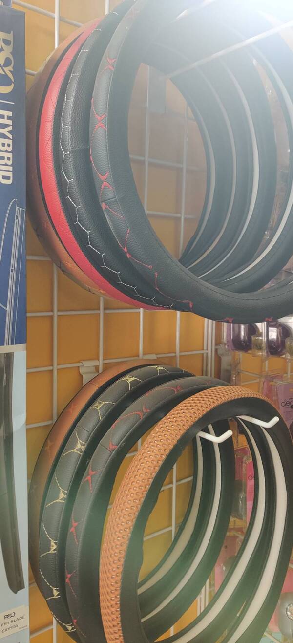 WIDE RANGE OF COLOURS AND TYPES OF STEERING COVERS AVAILABLE.