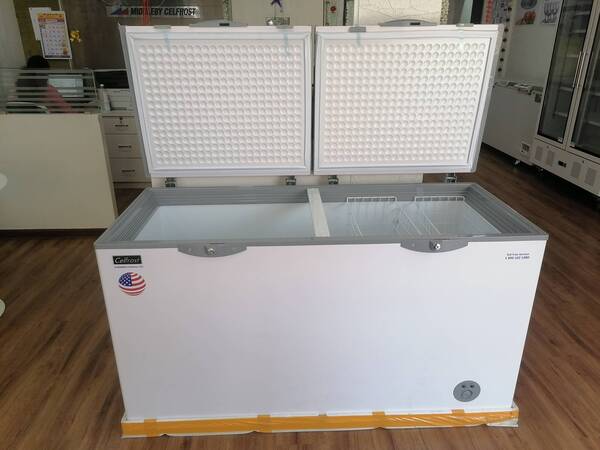 This is a convertible model works between 8 to - 20 degree Celsius having PPGI inside with 85 mm walk thickness