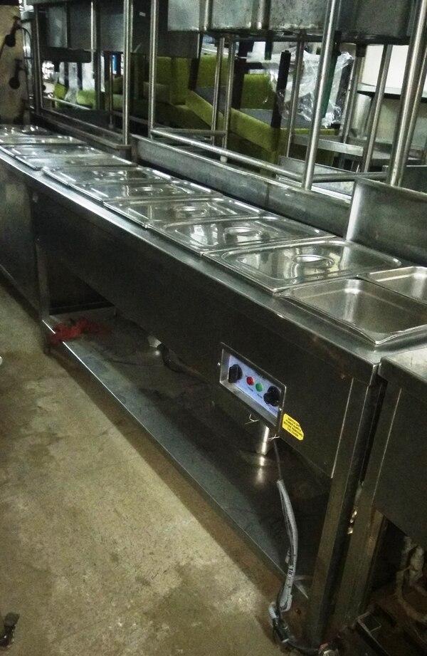 Hot Baine Maries suitable for keeping ready to serve Dishes warm and hot. these Bain-marie comes with Thermostat to set a Defined temperature range