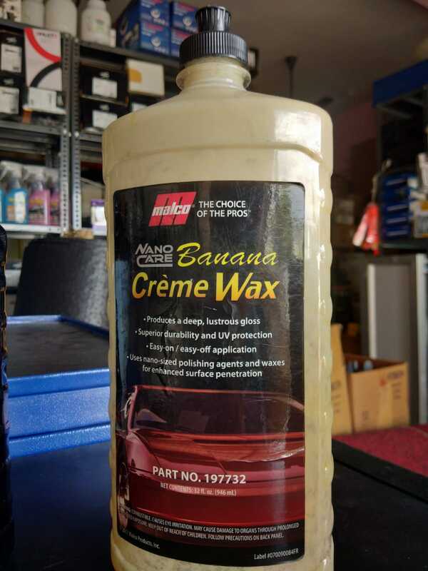 LONG-LASTING UV PROTECTION: Banana Crème Wax provides superior durability and UV protection - reduce sun damage to your vehicle's finish. NICELY SCENTED: Banana scent leaves vehicle smelling fresh. VOC compliant and water based.