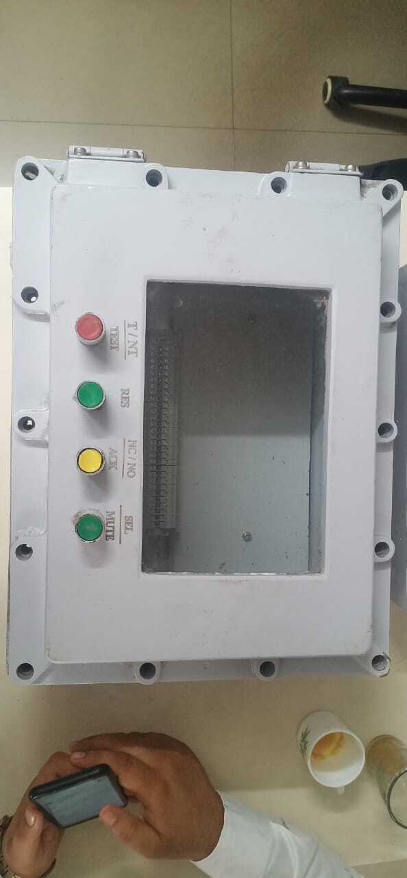 Flame proof anunciyetor