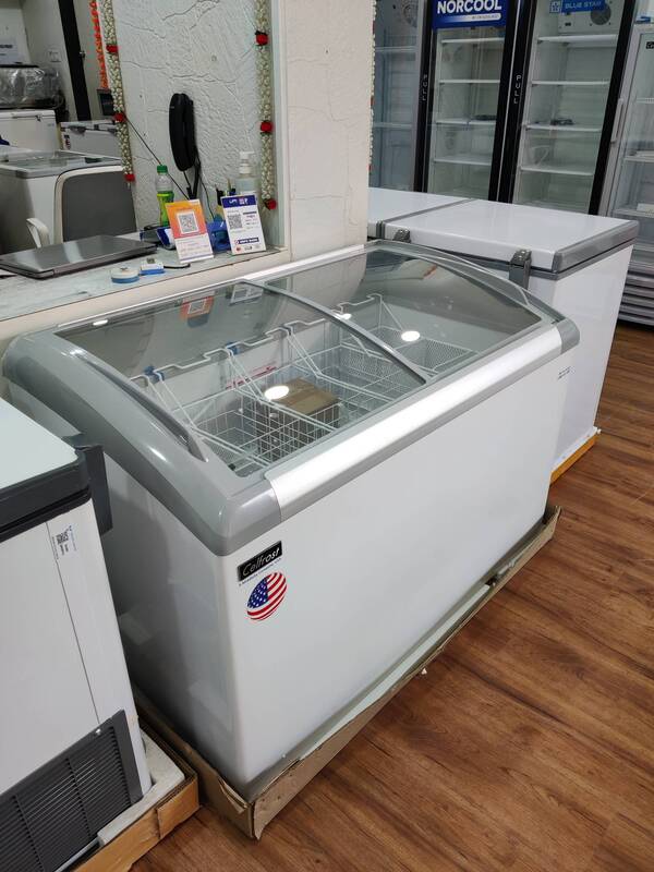 IKG-400Glass Top Freezers