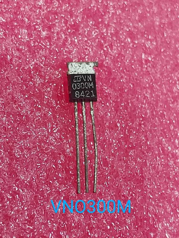 https://productimages.withfloats.com/tile/626f57b8bba7980001a52d5c.jpg