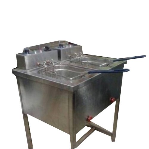 Deep fryer 12 liter each tank with electrical coil of 2 kgwtt