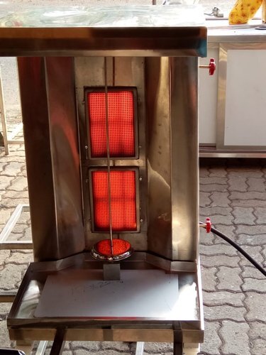 We manufacture as per the customer requirement, after knowing the uses of client.Brand:Tip Top enginreeing worksUsage/Application:HotelPower Sourc: GasNumber Of Gas Burners :wapa 2 BurnerCapacity Tip Top enginreeing worksMeat Holding Capacity:10-15 kgMaterial:SS steel