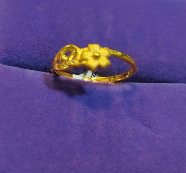 Gold Ring 