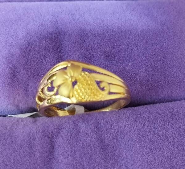 Gold Folover Ring