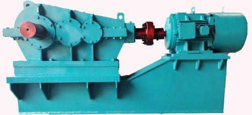 Providing you the best range of Bevel Helical Gear Box And Bevel Gear Box with effective & timely delivery.Bevel Helical Gear Box And Bevel Gear BoxGet Latest PriceWe are specialized in offering a technologically advanced range of Bevel Helical Gear Boxes. These types of boxes are developed using superior quality raw material under the able guidance of our expert professionals. Furthermore, our range can be custom designed in terms of sizes and shapes to suit the clients varied requirements.Salient Features:1:1 to 5:1 ratios in 7 different sizesPower upto 550 kw