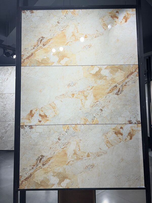 FLOOR AND WALL TILES MARBLE LOOK 