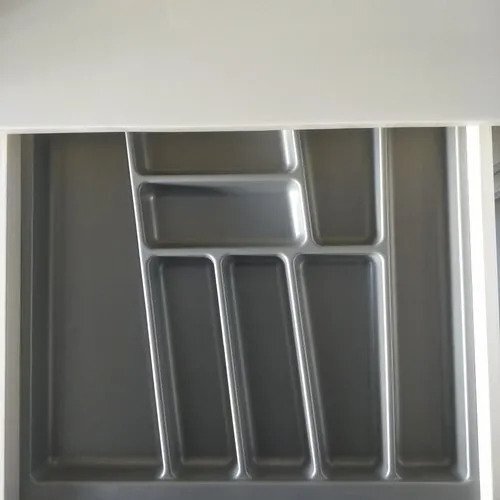 Usage/Application KitchenSize 450mmColor Grey, Black etcMaterial PVCBrand ParamNumber of Compartments 8450mm PVC Cutlery Tray