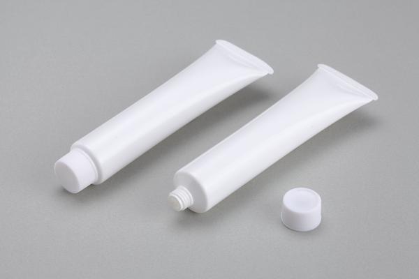 These tubes are made of aluminium barrier laminate and are an excellent choice to cater to skin care, oral care, derma care, FMCG and cosmetic products. These tubes are available from 5g to 150g as required by the end user.