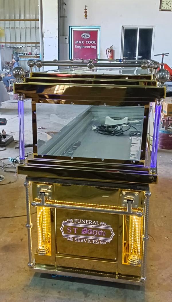 Gold Grand VIP Laser Cutting Single Dead Body Freezer Model