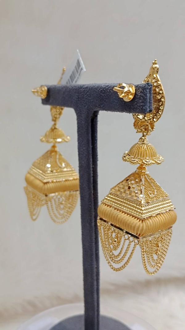 22k.t 916 with bis hallmarkwt 29.840 