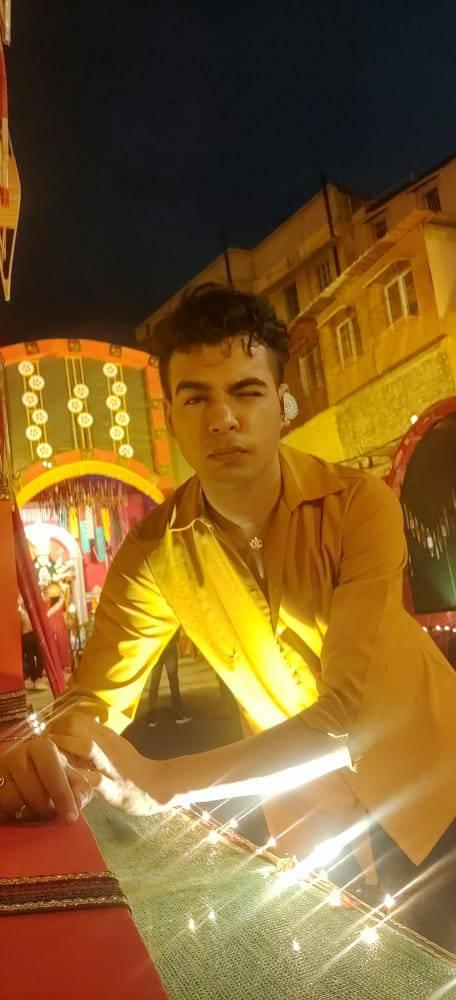 Hii i,am Surya from Kolkata Babylon male zone we provide full body massage and complete relaxation service by all male therapists only available service home and hotel's and my place very good atmosphere place in Kolkata kasba nearby Acropolis mall. In kolkata call for more details