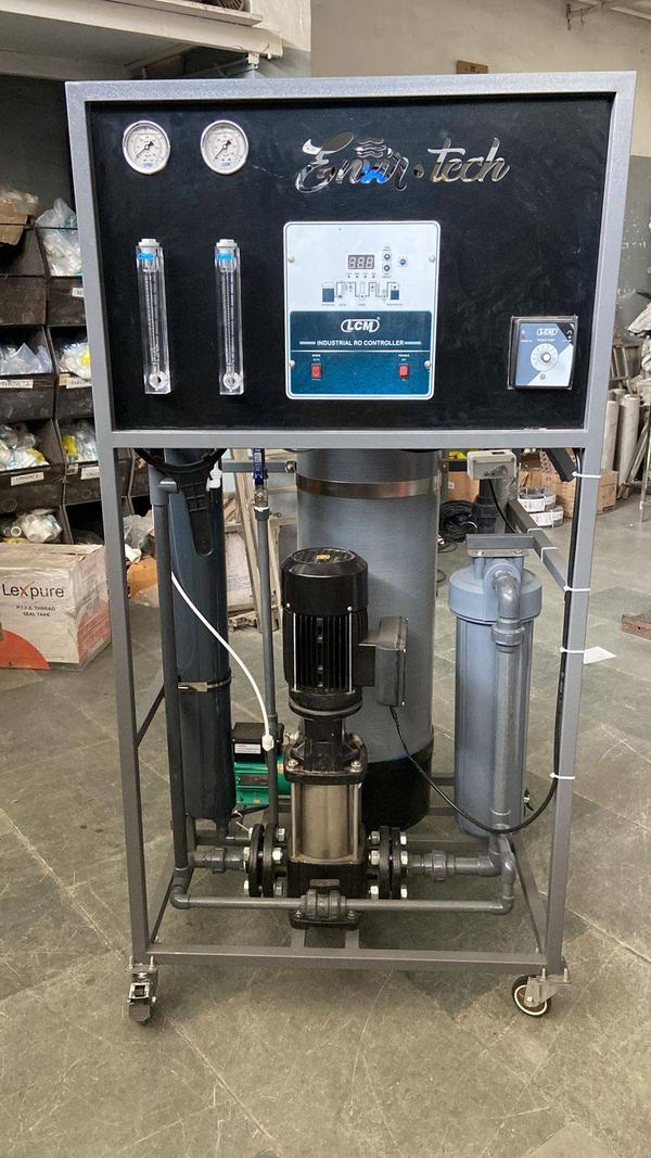 Fully Automatic RO available in 300/600 LPH.