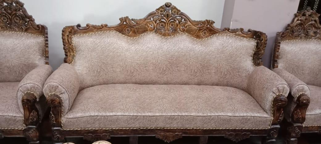 Designer Wooden sofa in NashikP&G Modular Kitchen & Furniture's is is a Prominent Manufacturer of Designer sofa