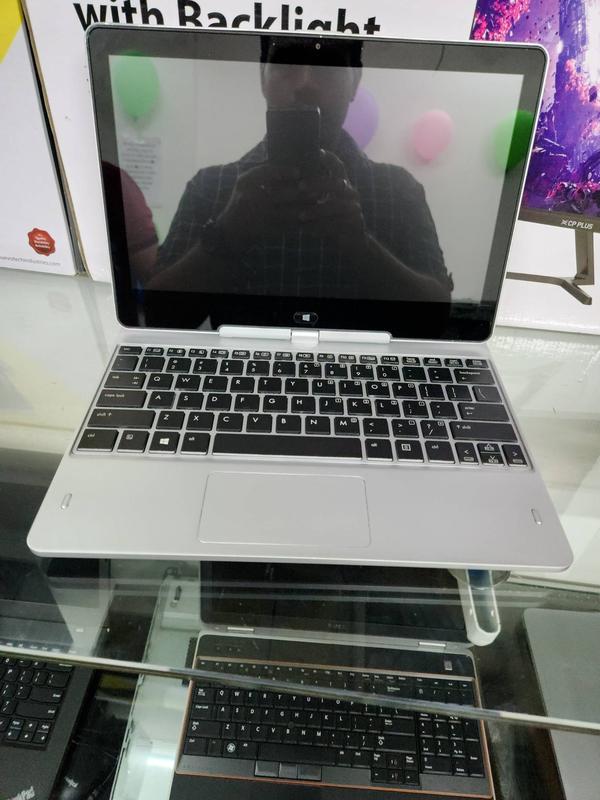 Core i55th gen8gb ram 256 m.2 ssd11.6 display Windows 10 pro adapter