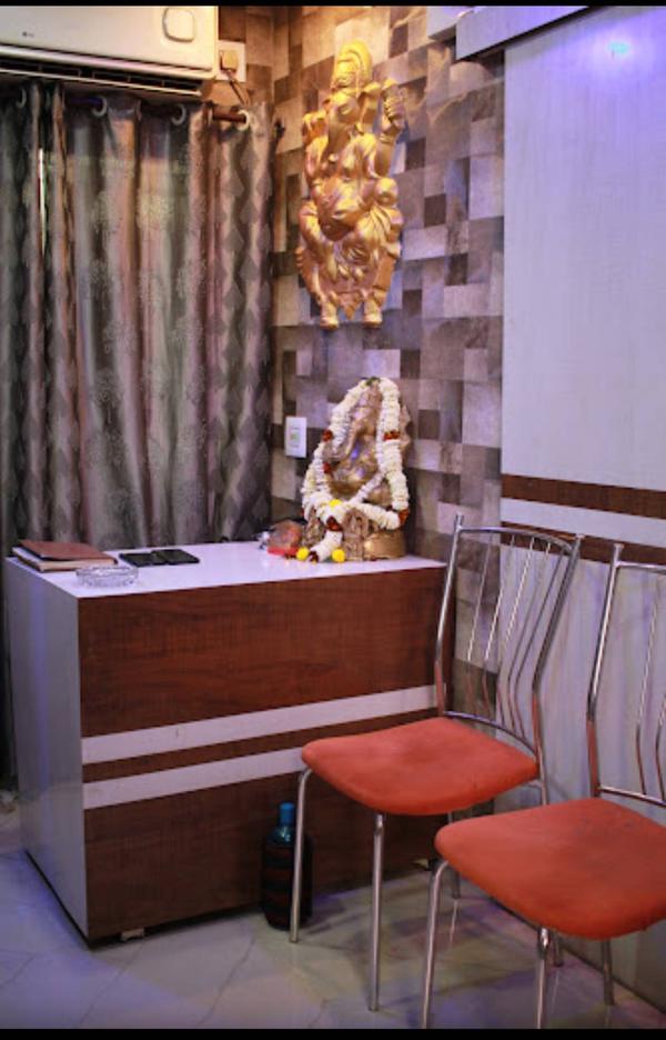 www.babylonspa.net #sports that include vigorous physical activity can cause #muscletension in the body tissues to increase. Overexertion of muscles can result in significant muscle soreness, tissue damage, and lesions, all of which can have a negative impact on an athlete's performance. Massage has been used to treat a wide range of ailments and #injuries for thousands of years. #sportsmassage , according to physical therapists who specialize in #sportsmedicine , is a vital part of any athlete's life, whether they are injured or not. Massage treatment can help an athlete to #performbetter , #reducepain , #avoidinjury , #focusbetter , and #recoverfast .
#kolkata #massagetherapy #sportsmassage