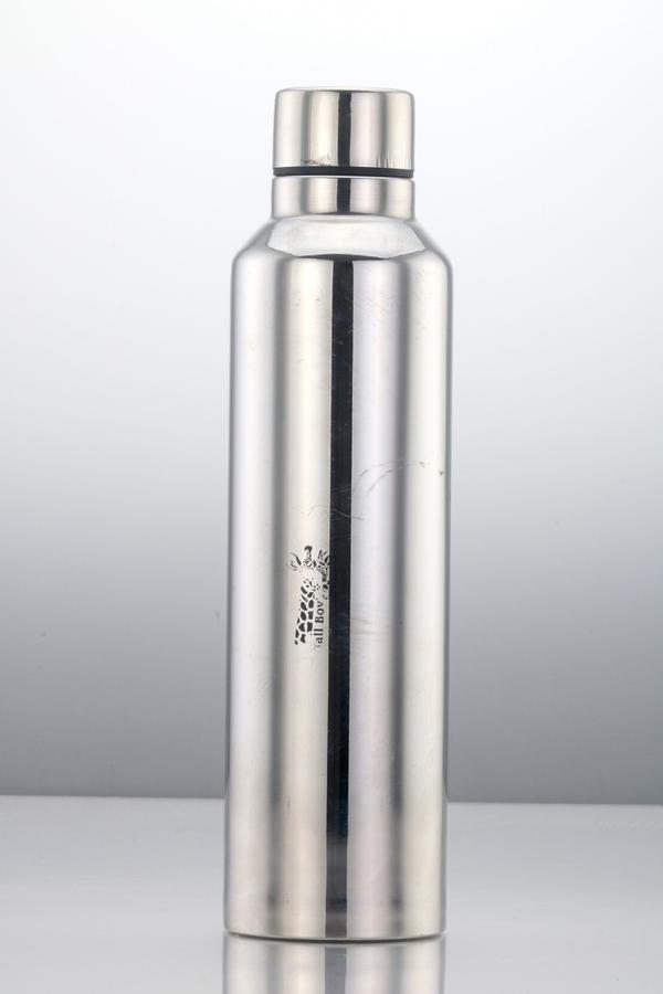 WE ARE MANUFACTURERS FOR STAINLESS STEEL WATER BOTTLES / FRIDGE BOTTLE / SPORTSBOTTLE AVAILABLE IN DIFFERENT SIZESWE CUSTOMIZE PRODUCT AS PER YOUR NEED.#CORPORATEGIFTS #RETURNGIFTS #WEDDINGGIFTS #HAMPERS #SALESPROMOTIONAL 