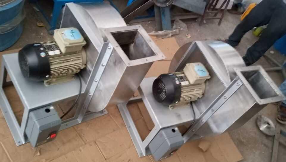 SISW Belt Driven Centrifugal Blower SupplierSingle Inlet Single Width (SISW) Centrifugal Blower are efficient and are ideal for filtered & fresh air supply & ventilation & Air-conditioning application. Impellers with different designs like backward curved, backward inclined, forward curve & Airfoil blades design. SISW Centrifugal Blower will have one impeller and sucks gases axially and releases tangentially. According to service conditions fan parts are made in mild steel, stainless steel, aluminium and FRP materials.Advantages / Features of SISW Belt Driven Centrifugal BlowerDisplace air radially, changing the direction of the airflow. Sturdy and reliable, and capable of operating over a wide range of conditions.Deliver the performance you need with a Single Stage Centrifugal Blower.Heavy gauge steel bases maximize rigidity and durability.Continuous welded housings eliminate air leakage.Inlet side support guarantees a minimal vibration housing.All fans receive a mechanical run test to assure proper balance and alignment before shipping.At Blowtech Engineers, we are well-equipped with technology to design the optimum performance products with aerodynamic designs. Blowtech Engineers are renowned in designing the best customized version to meet specific criteria and are with industry-leading engineers who provide you excellence with innovation. Blowtech Engineers’ success is based on extensive product range, top-notch engineering, more than 20 years’ experience, and guarantee of after-sales service and consultation support.      Blowtech Engineers is one of the leading manufacturer, supplier, and exporter of SISW Belt Driven Centrifugal Blower in India. These machines are manufactured from high-quality materials that are sourced from trusted and reliable vendors. SISW Belt Driven Centrifugal Blower is manufactured at our premises using quality tested components in compliance with Industry Quality Standards.Applications of SISW Belt Driven Centrifugal BlowerBlowtech Engineers’ SISW Belt Driven Centrifugal Blower is extensively used for industrial applications like air curtains, combustion air delivery, pneumatic conveying, exhausting, drying, cooling, ventilation, airborne materials handling. Blowtech Engineers’ SISW Belt Driven Centrifugal Blower is extensively used in industrial applications like corrosive gas handling, dust collection, dryers, fume control, process cooling, process heating, dust loading operations, clean air handling, material handling, high-temperature processes, chemical processing, and saturated air treatment.