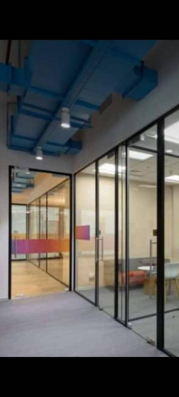 Sleek Aluminium Partitions