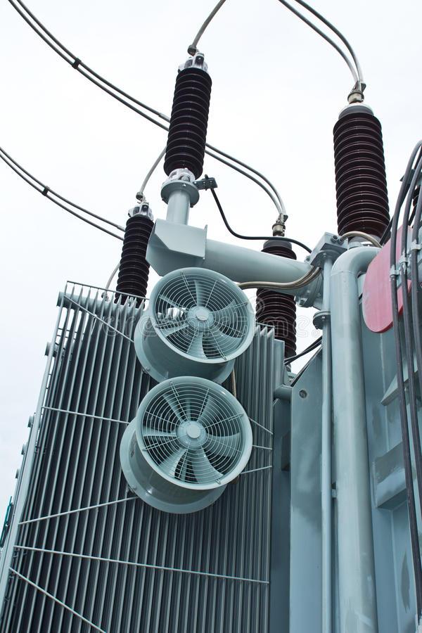 Transformer cooling fans are sturdy, weatherproof fans for accelerating the cooling process in oil-cooled electrical transformers. They circulate air around the exterior of the transformer's radiator as oil works it way through the inside to dissipate heat and reduce the operating temperature of the transformer.Vayuvents Transformer cooling fans are sturdy, weatherproof fans for accelerating the cooling process in oil-cooled electrical transformers. They circulate air around the exterior of the transformer's radiator as oil works it way through the inside to dissipate heat and reduce the operating temperature of the transformer. These fans have a motor that rotates the fan blades to create airflow and a guard that helps protect the blades from damage and prevent injuries from accidental contact. They are typically used outdoors where most oil-cooled transformers are located.