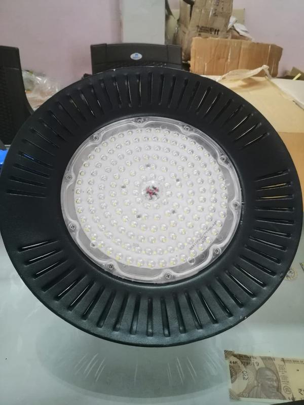 LED HIGHBAY LIGHT