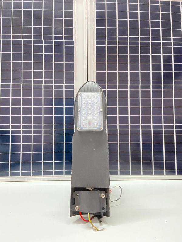 Semi Integrated Solar Street lights has No Separate Battery Pack And No Complicated Wiring Or Settings.semi integrated solar street light Are Very Simple and easy to Use, All You Need To Do Is To fix the solar light on pole arm and solar panel on the bracket And Press The On/Off Button. That Is All. The Solar Street Light Will Switch On When The Sun Sets And Switch Off When The Sun Rises.