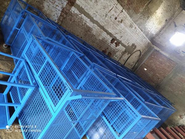 Trolley Bin Dismantling Line