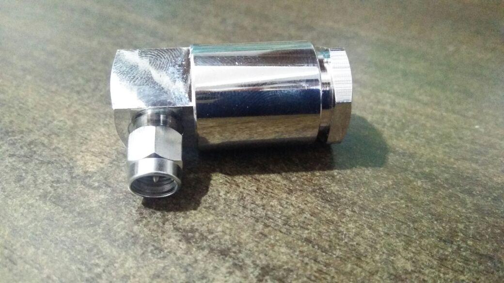 SMA(M) R-A LMR - 400 CLAMP