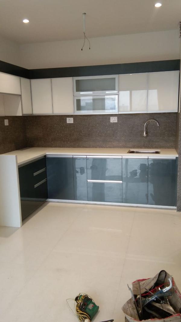 Designed kitchen layouts and communicated with clients to ensure that their requirements were fully met. Created drafts and sketches; provided beneficial advice and support to clients. Placed orders, processed payments, and managed delivery and installations.