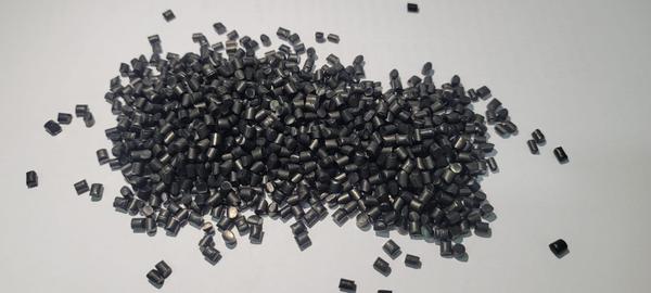 Black masterbatch containing 40% carbon Black Content for Lateral pipes and Drip Irrigation Pipes