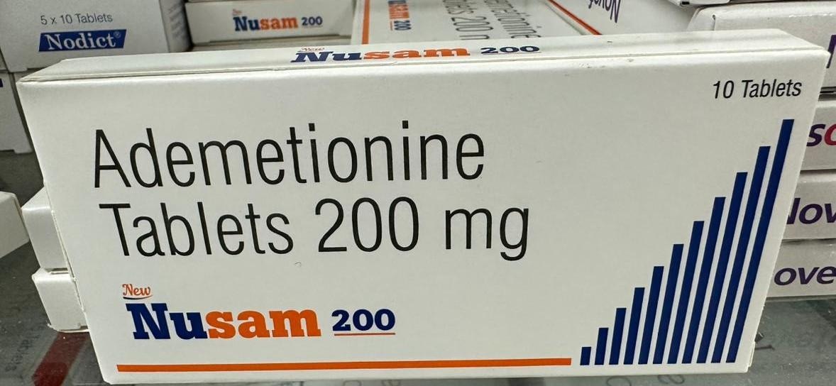 New Nusam 200 Tablet is a medicine used for the treatment of liver disease associated with reduced bile formation (intrahepatic cholestasis). It protects the liver cells from toxins and helps the liver to perform its normal functions.