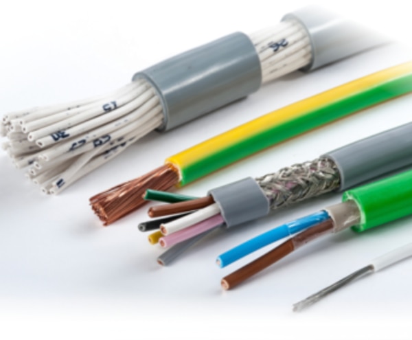 We are into the business of offering an excellent quality range of Halogen Free Flame Retardant Wire which is manufactured at our high profile manufacturing unit under the supervision of experienced professionals. This wire is made using specially formulated insulating material incorporating the most advance polymer technology. Our provided Halogen Free Flame Retardant Wire does not emit highly corrosive halogen gases and toxic fumes and is almost smoke free. 