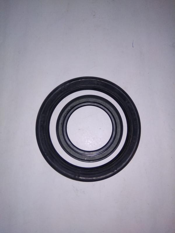 Front and Rear Oil Seal  